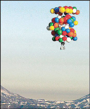 http://indiemusicpeople.com/Uploads/51430_2_25_2010_12_42_17_PM_-_lawnchair_balloonist.jpg