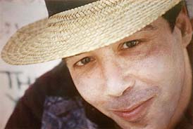 http://indiemusicpeople.com/uploads2/107054_4_29_2008_11_09_04_AM_-_JezaHat.jpg