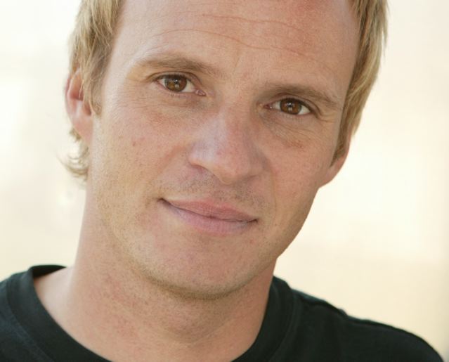 http://indiemusicpeople.com/uploads2/94858_2_22_2008_3_51_15_PM_-_jf-2.jpg