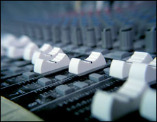 http://indiemusicpeople.com/uploads2/Jay-M-Productuions_-_mixer.jpg