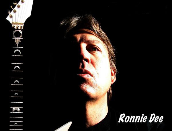 http://indiemusicpeople.com/uploads2/Ronnie_Dee_-_1519579104_l.jpg