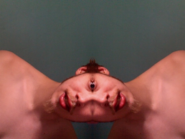 http://indiemusicpeople.com/uploads2/Zev_-_Photo_41.jpg